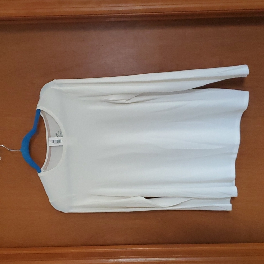 Size 0 off white long sleeve top